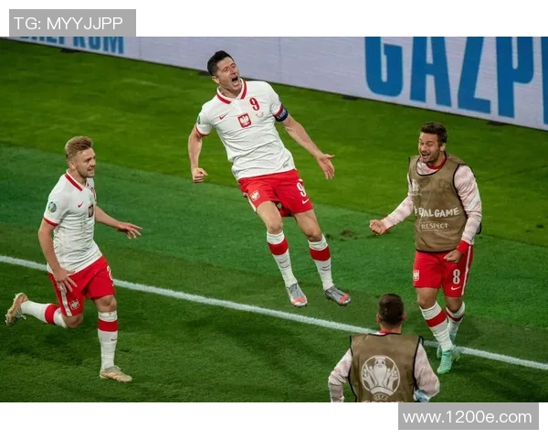 广州足球队在欧锦赛中的团队协作表现分析与点评