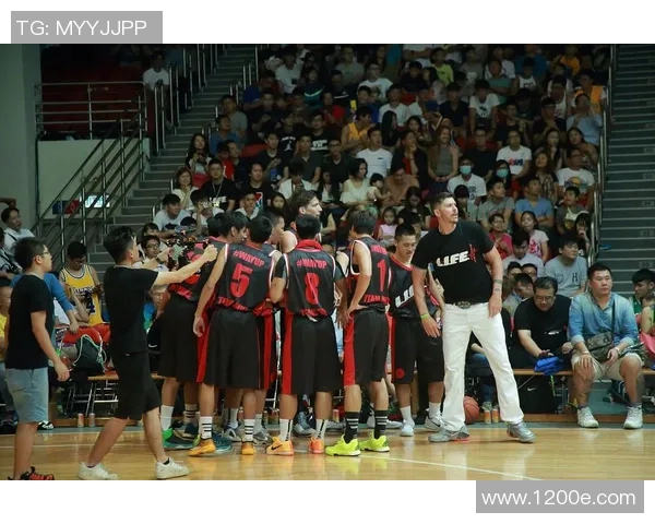 西安篮球队在世界锦标赛积分榜中以60分稳居第一名展现强劲实力 西安篮球队在世界锦标赛积分榜中以60分稳居第一名展现强劲实力